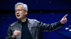 黄仁勋回应Anthropic与美军方争执：科技领袖不要制造AI恐慌